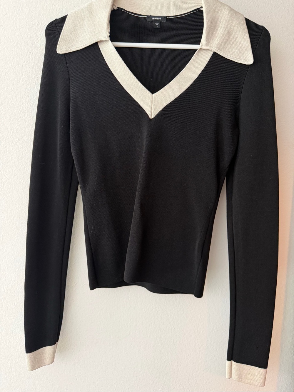 Express Black Sweater V-Neck with Cream Collar and Cuffs